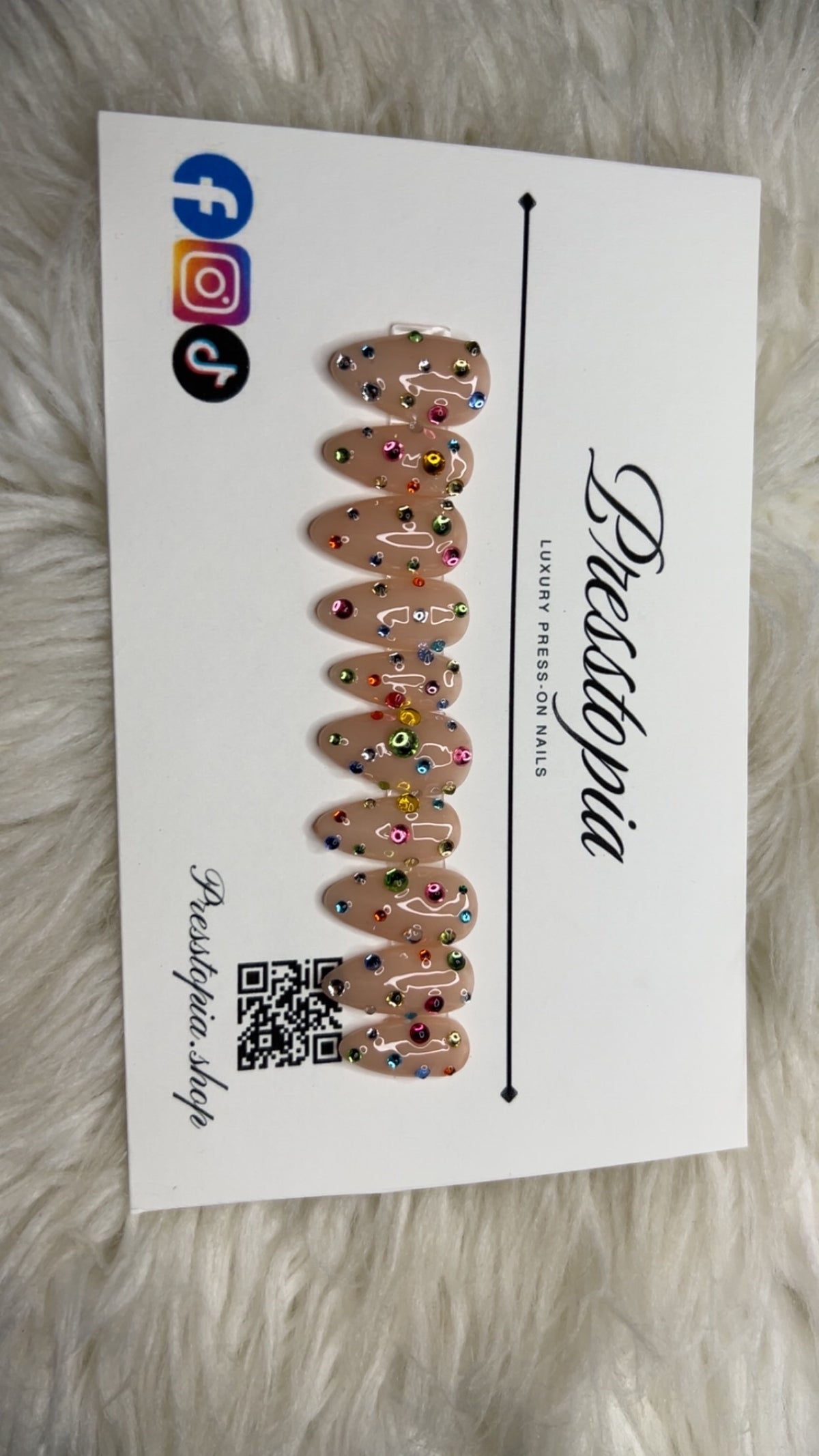 030 Short Almond