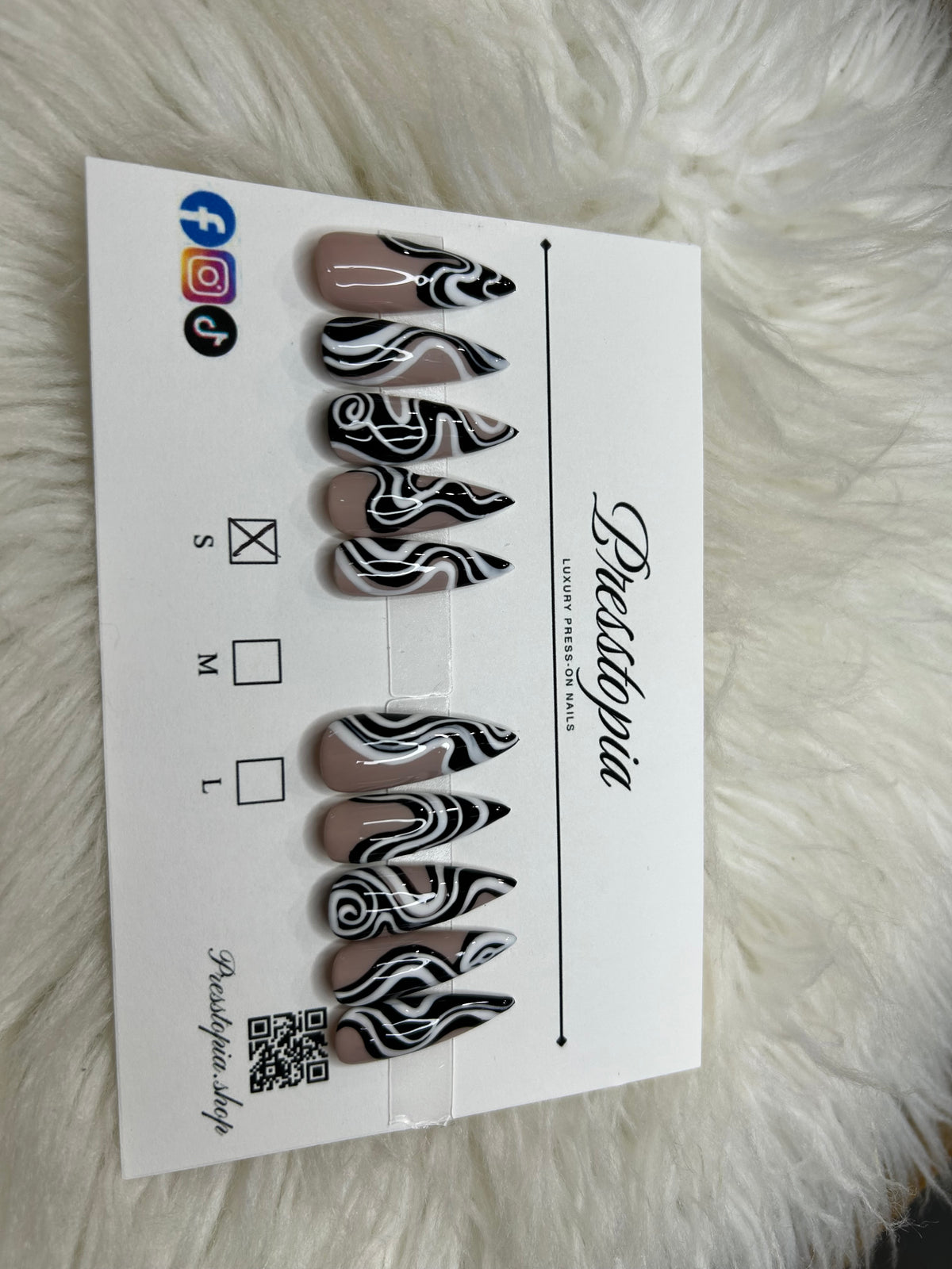 059 Long Stiletto