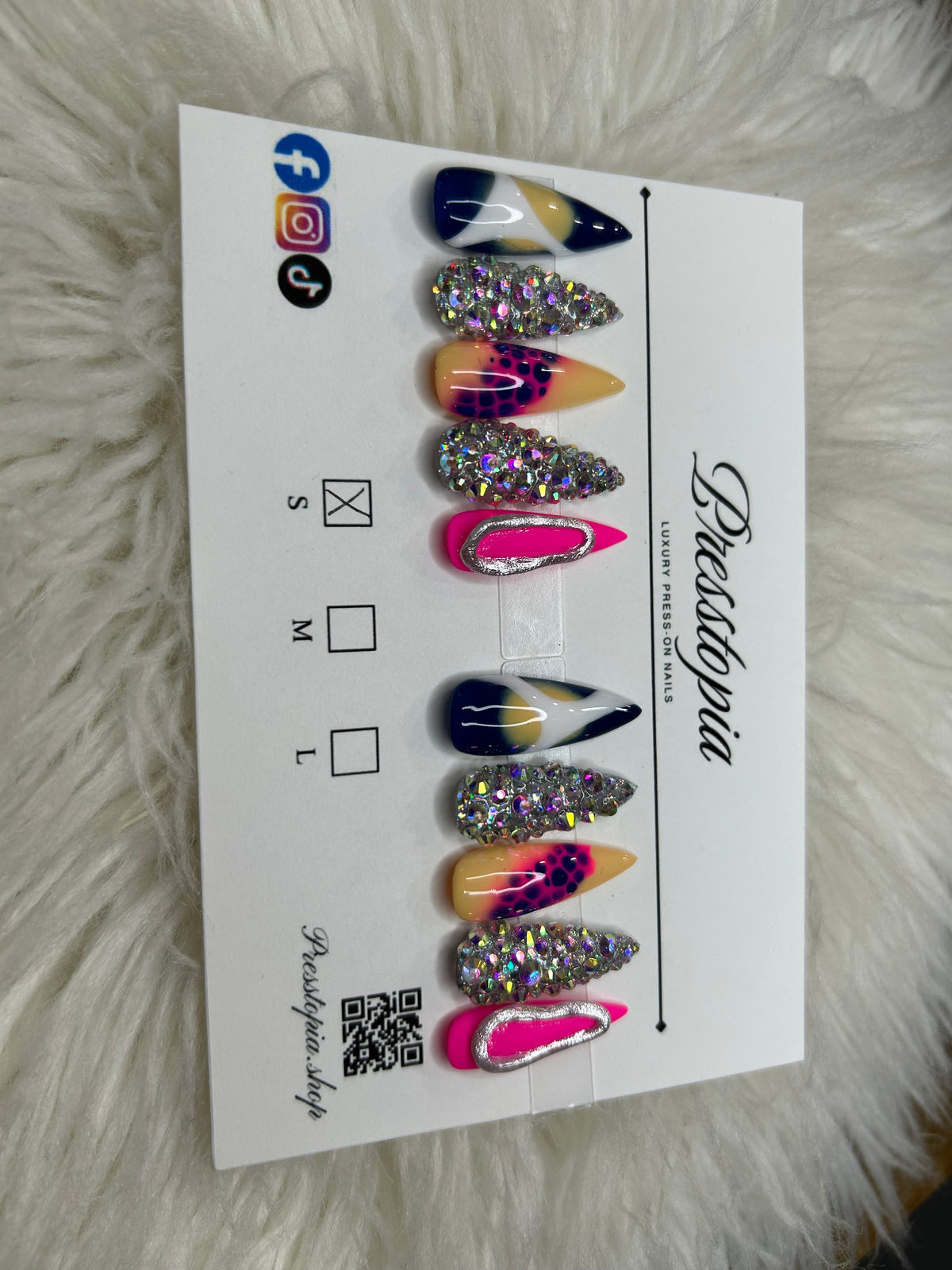 057 Long Stiletto